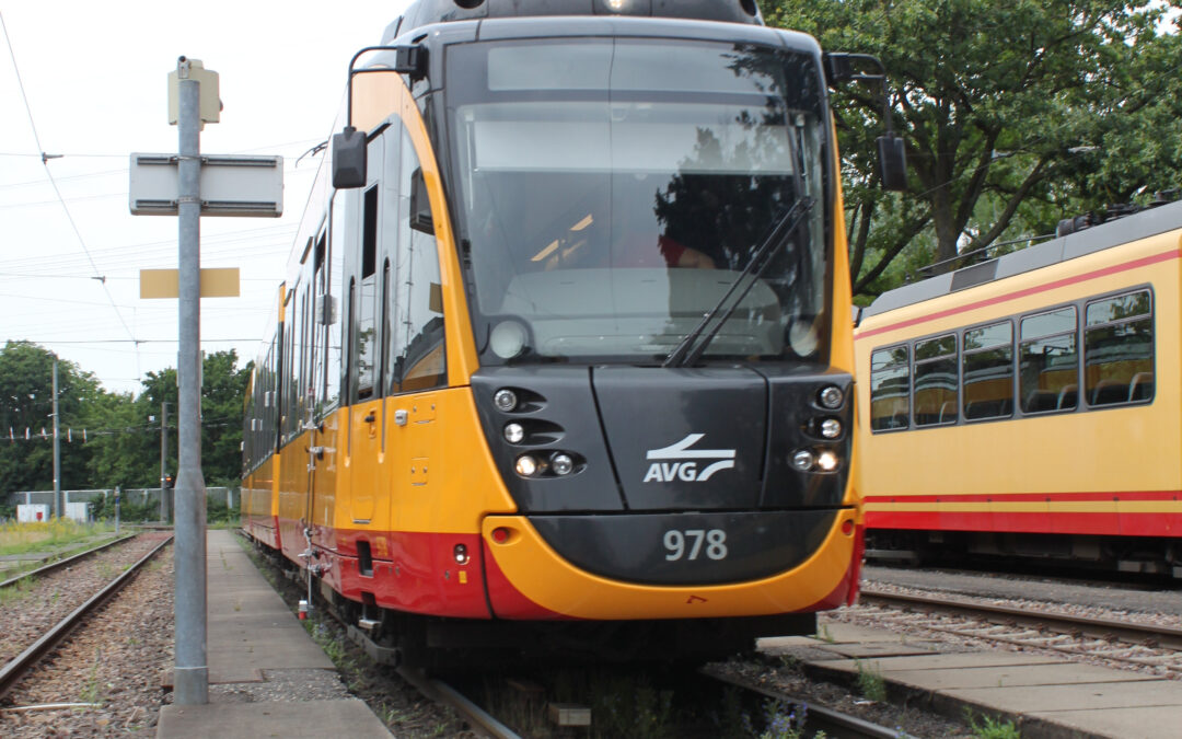 Verkehrsbetriebe Karlsruhe steigern Effizienz mit neuem Bremswegmesssystem für Bahnen von Sensoric Solutions